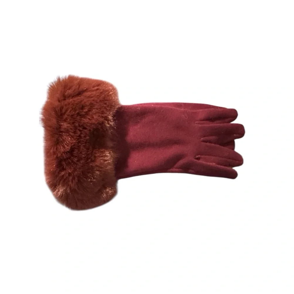 NWT‎ Marcus Adler Burgundy Gloves Faux Fur Trim Winter w/ Touchscreen Technology